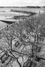 Au pied des remparts