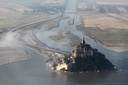 Mont Saint Michel entouré d'eau