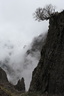 Montagne dans les nuages